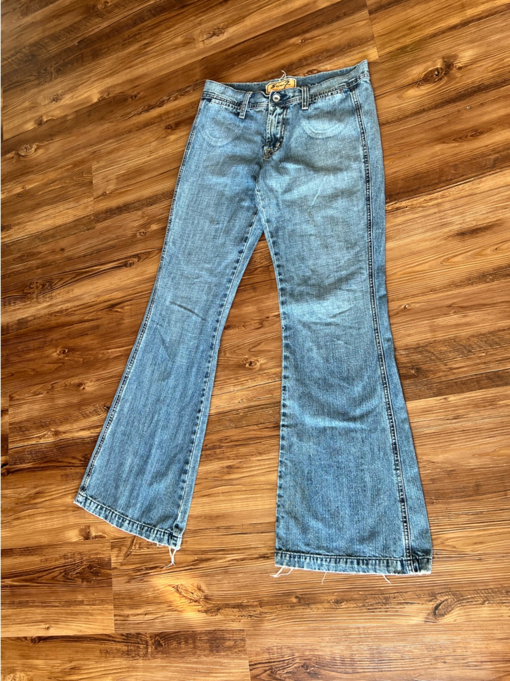 Y2K  Seven7 for Express 2000s Women Medium Wash Jeans  -size 30